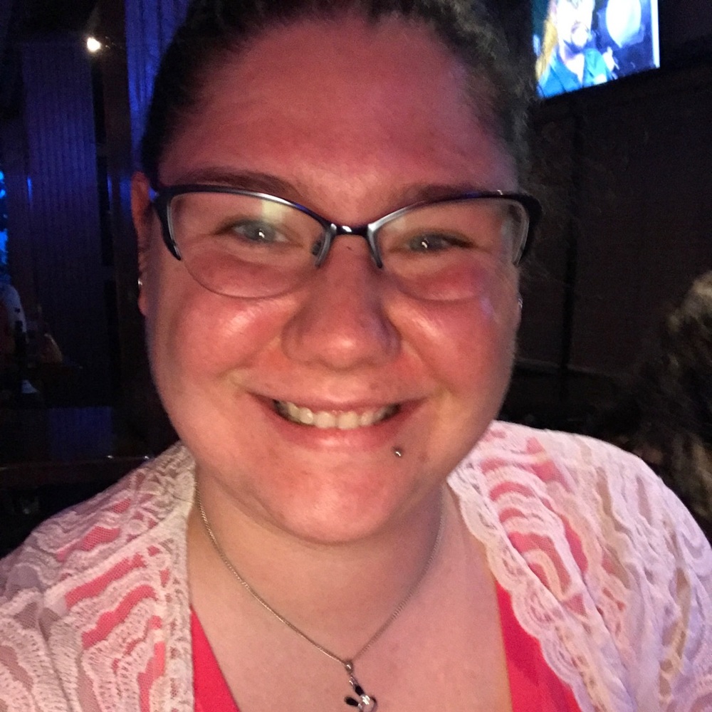 Meet your Posher, Alexis